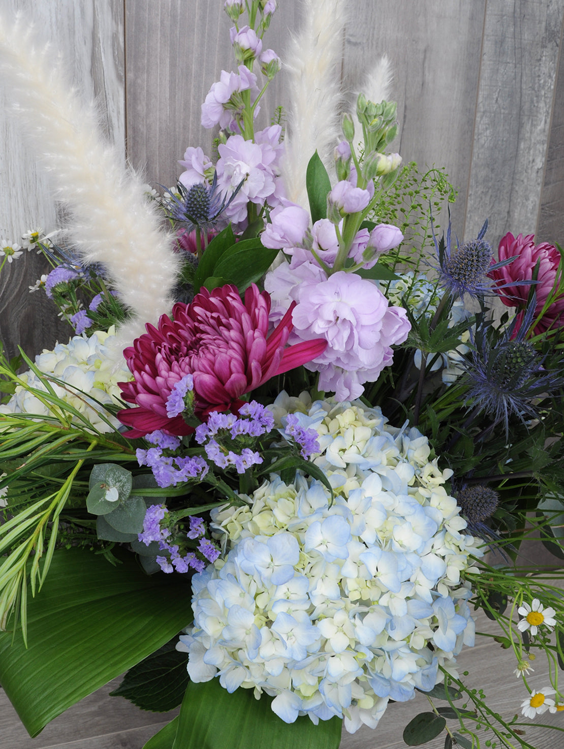 Bouquet de fleurs bohème lilas