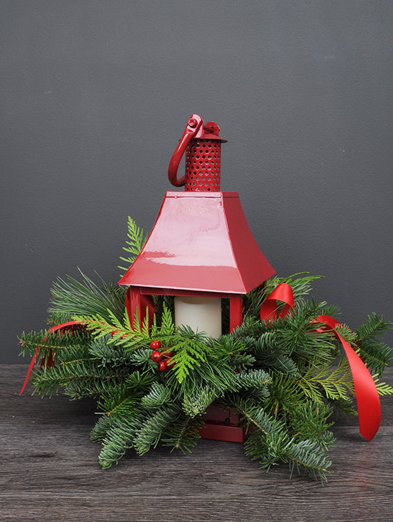 Christmas Lantern Table Centerpiece