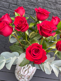 BQT042 douzaine de roses à l'européenne