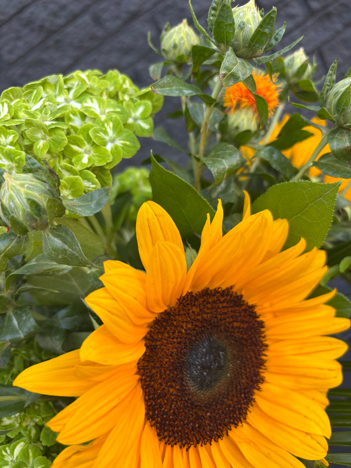 BQT151 Bouquet de fleurs 100% soleil
