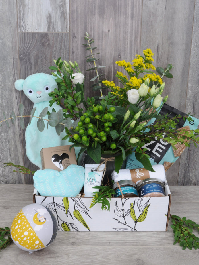 Cadeau pour bébé douceurs et fleurs