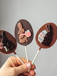 PAQ042 Suçon œuf de Pâques en chocolat