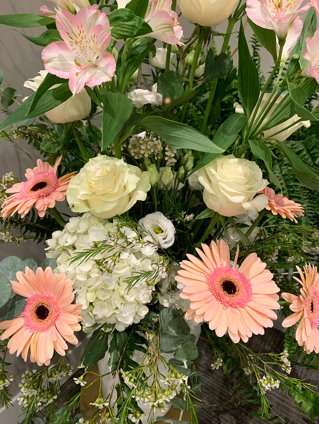 Fleurs pour funérailles remplies d'amour